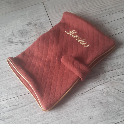 Protège carnet de santé personnalisé en tissu matelassé avec Prénom et/ou Date de naissance